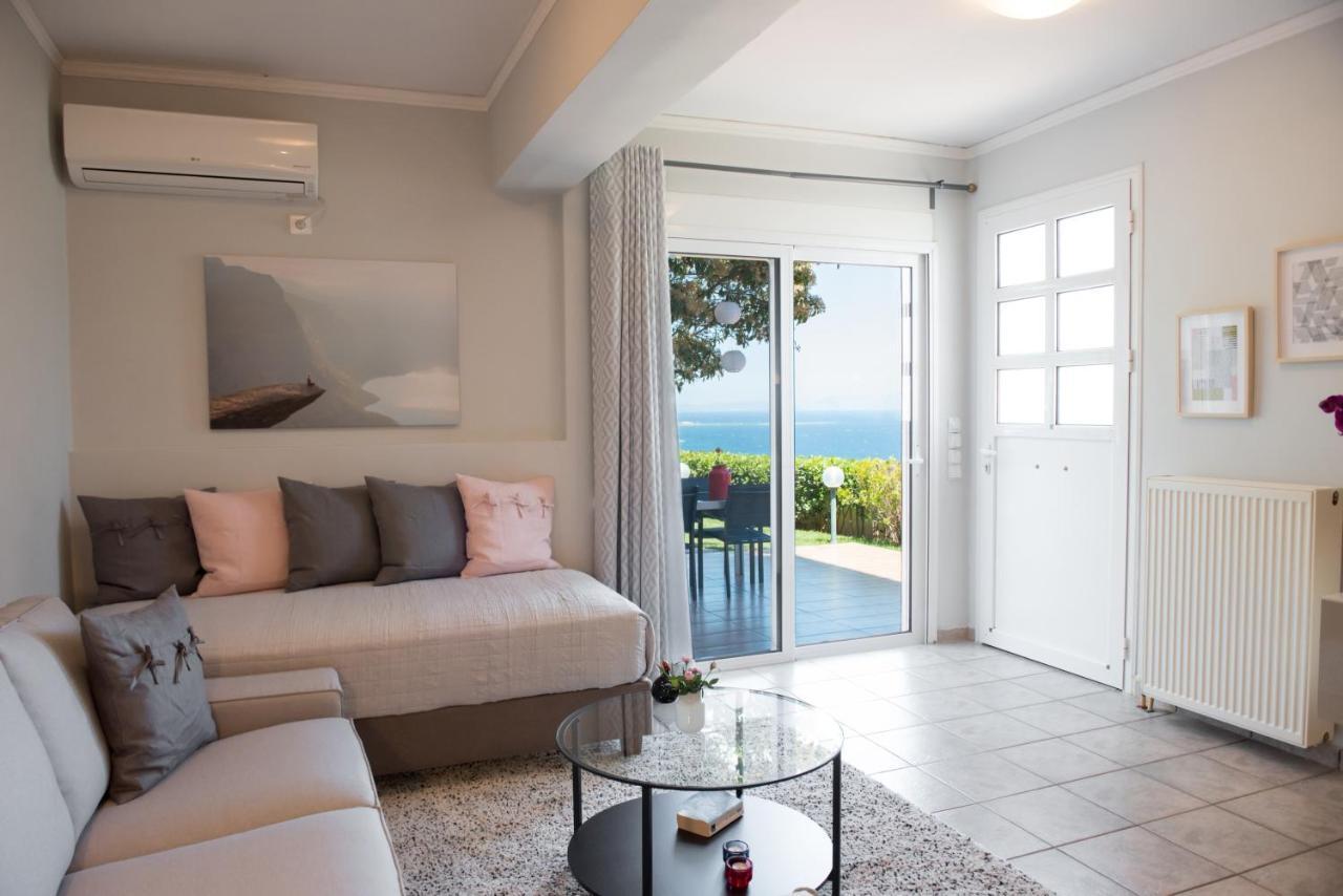 Апартаменты Harris Elegant House Superb View Near Airport Луца Экстерьер фото