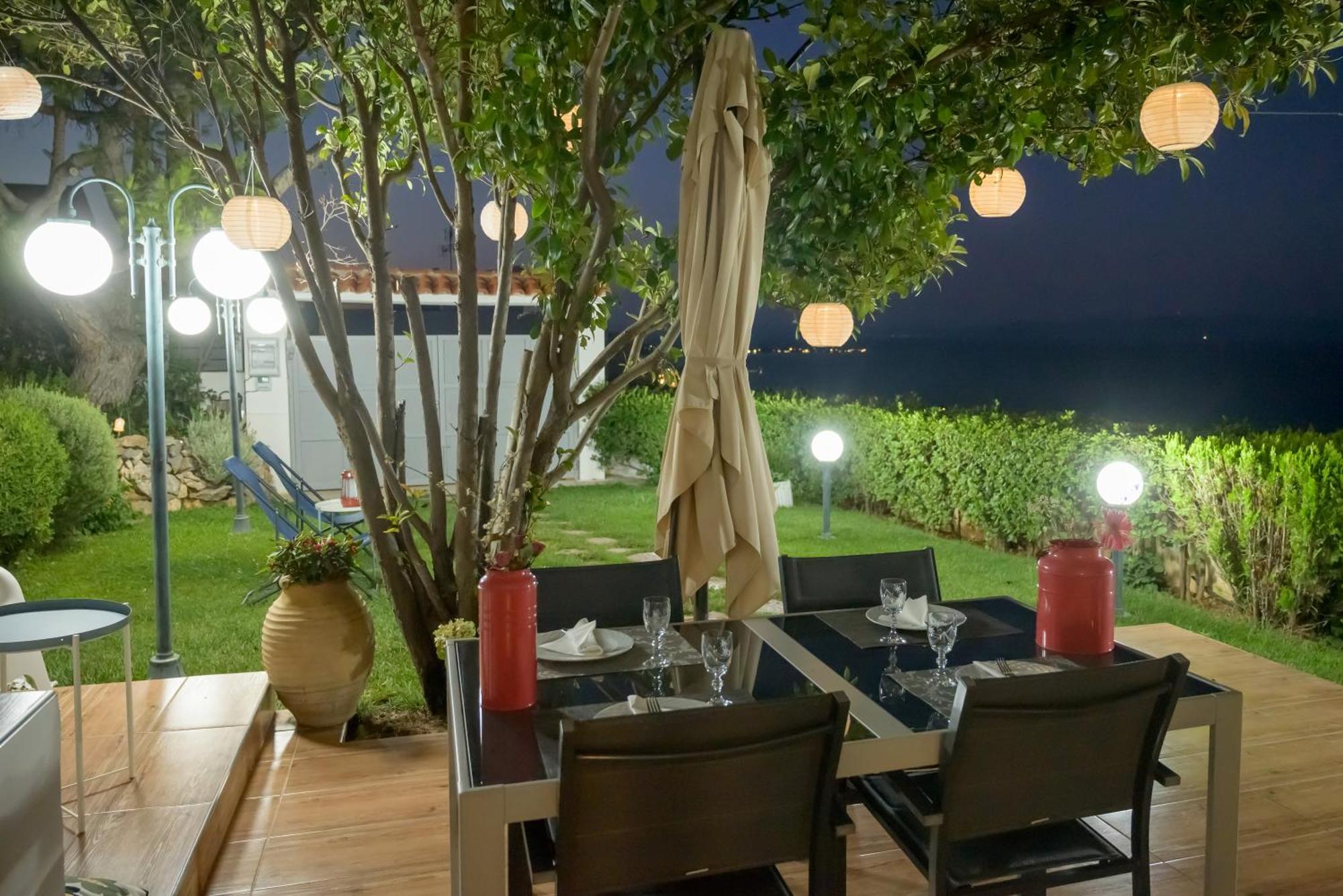 Апартаменты Harris Elegant House Superb View Near Airport Луца Экстерьер фото