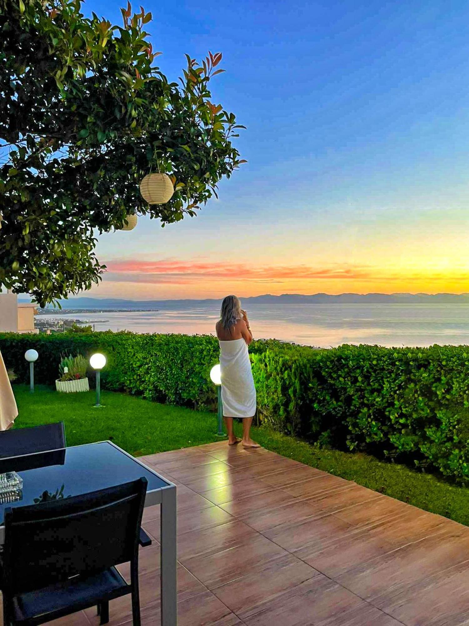 Апартаменты Harris Elegant House Superb View Near Airport Луца Экстерьер фото