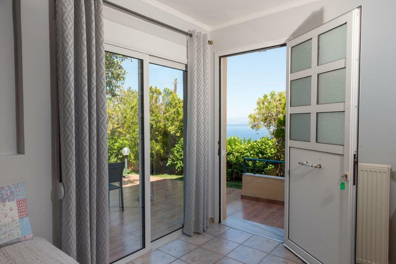 Апартаменты Harris Elegant House Superb View Near Airport Луца Экстерьер фото